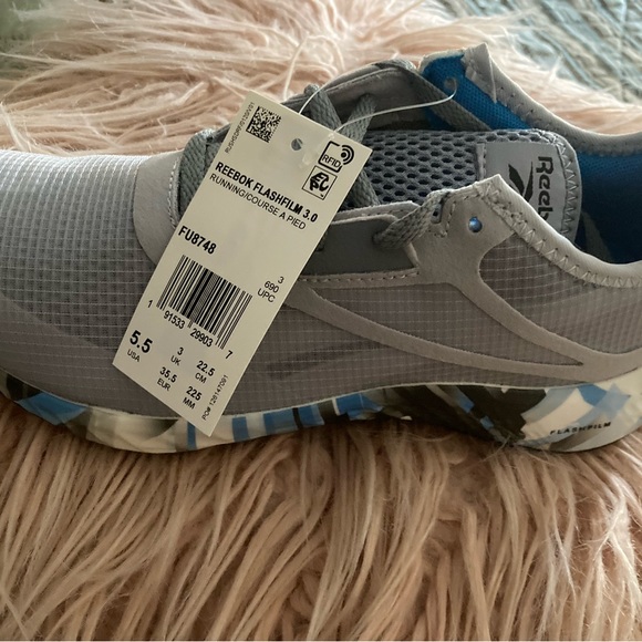 Reebok Flashfilm 3.0 Cross Trainer, True Grey/white/Horizon Blue, Size 5.5. New - Picture 8 of 11